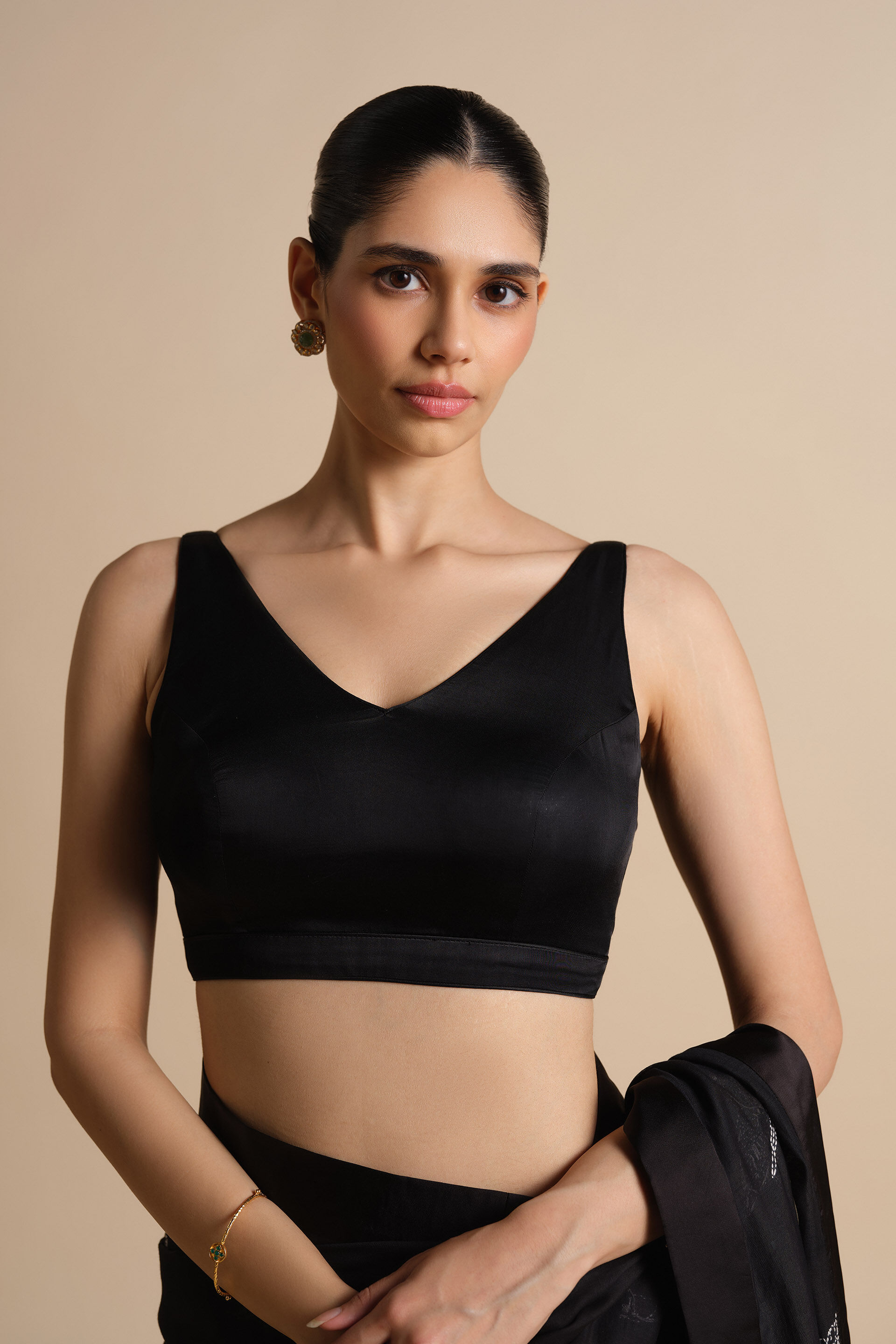 Usoa Hand-embroidered Kantha Mul Saree - Black, Black, image 4